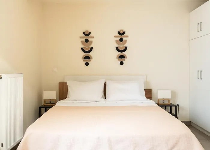 Elysee Apartment 4