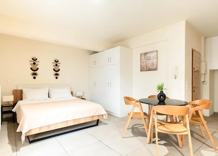 Elysee Apartment 4